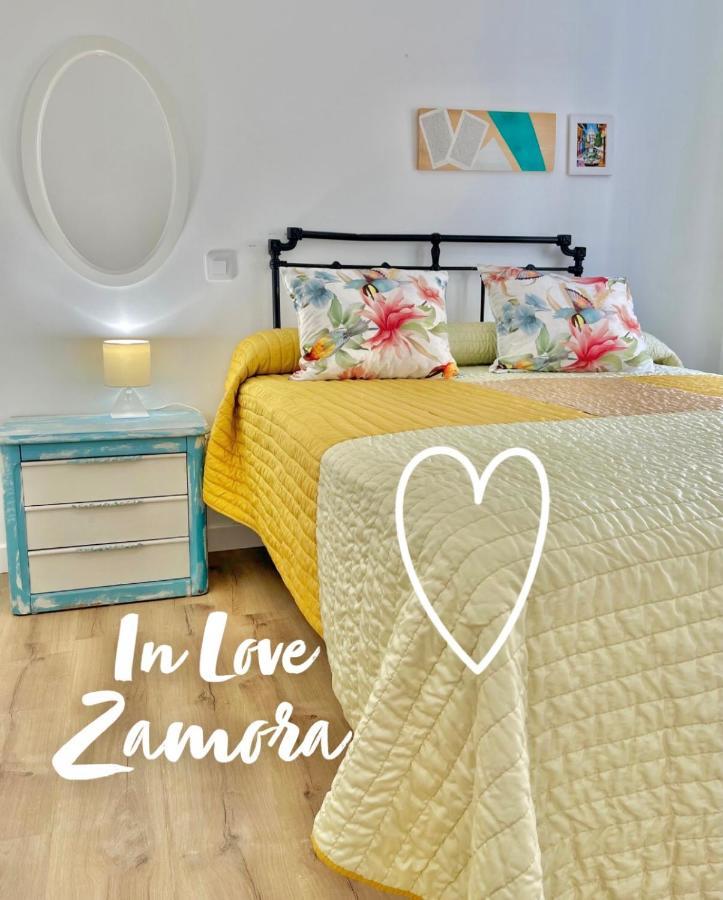 In Love Zamora Exterior photo
